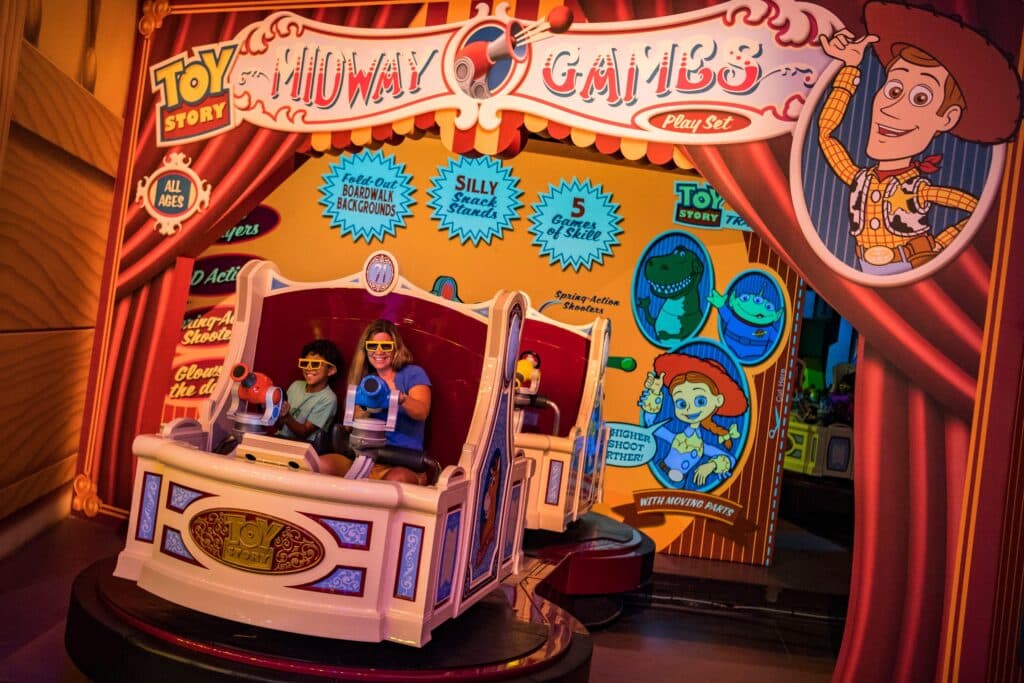 Toy Story Mania! es una de las atracciones para niños en Hollywood Studios más divertidas. Es interactiva y hay diversos mini juegos 