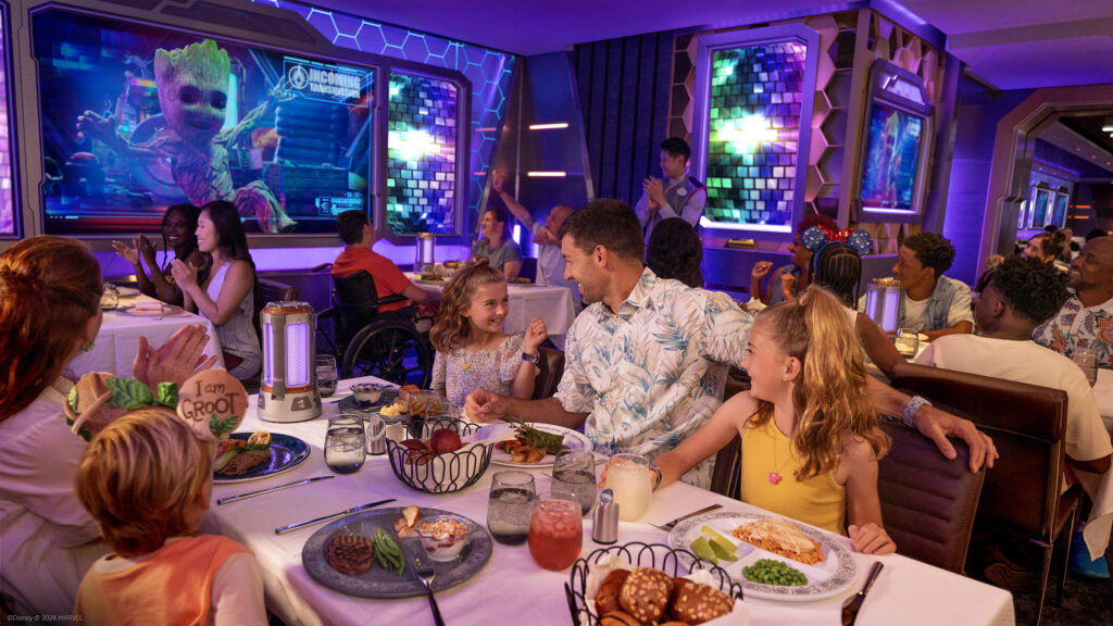 Hacks para cruceros de Disney: aprovecha la comida ilimitada y las cenas rotativas en restaurantes temáticos