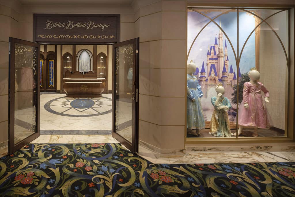 Cuánto dinero extra necesitas en un crucero Disney: casi todas las experiencias y actividades ya están incluidas. La Boutique es una con costo adicional